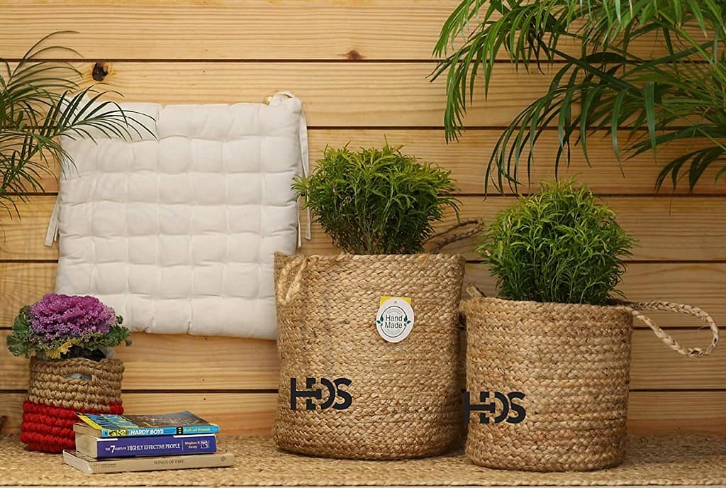 jute planters to decorate a room